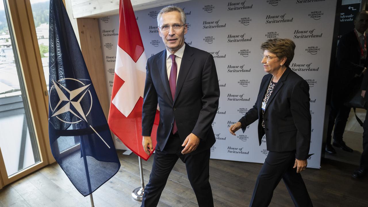 La Suisse redéfinit sa sécurité : L’OTAN entre coopération et neutralité